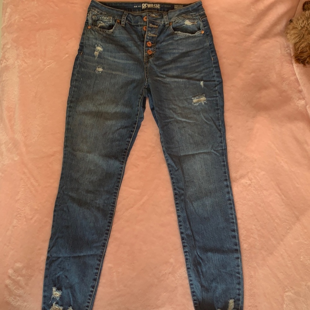 Women’s Skinny Ripped Jeans